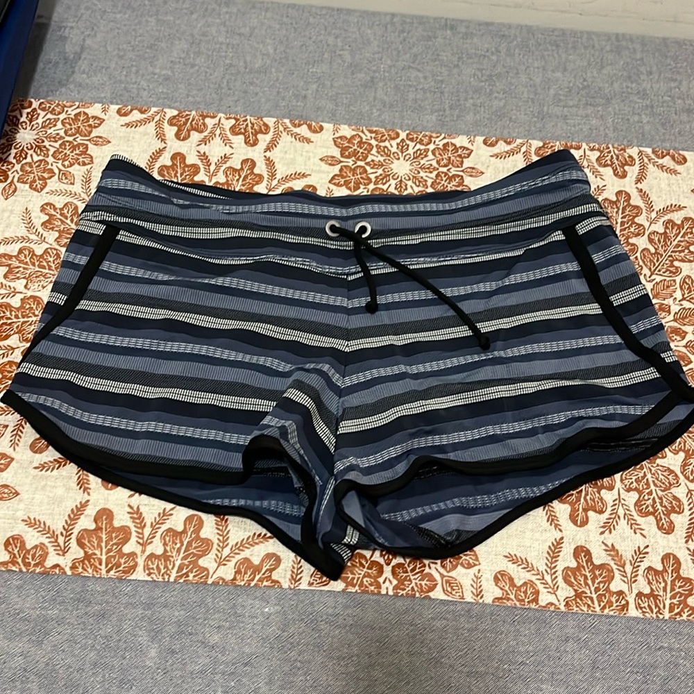 ATHLETA Taza kata short! (Swimming shorts)